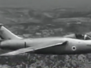 ویدئو :   عجیب ترین جنگنده جهان!