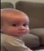 ویدئو :  کودک بامزه