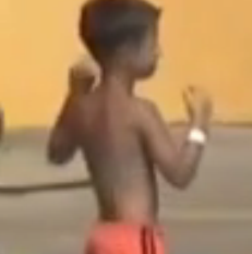 ویدئو :  یک روز متفاوت برای کودکان