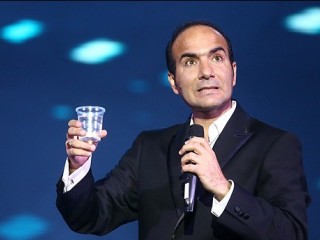 ویدئو :  یکی از خنده دار ترین و پر هیجان ترین کنسرت ها