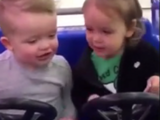 ویدئو :    بامزه ترین بچه های جهان