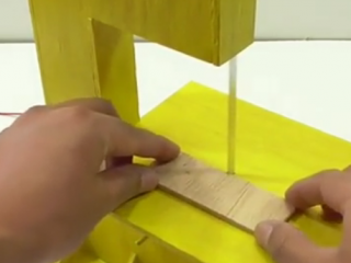 ویدئو :  ساخت اره نواری کوچک و کاربردی!