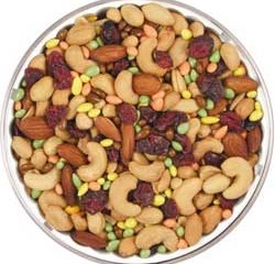 آجيل بخوريد تا از چربي شکم خلاص شويد