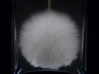 ویدئو :   اموزش تبدیل آب به یخ در چند ثانیه