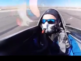 ویدئو :   برخورد شدید دو هواپیما بر روی باند