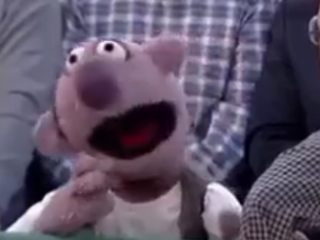 ویدئو :   ساری گلین با صدای جناب خان