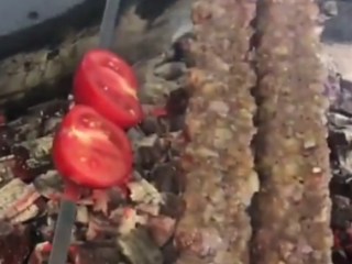 ویدئو :  طرز تهیه کباب کوبیده پارت سوم