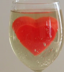 ویدئو :  طرز تهیه دسر ژله قلب زیبا