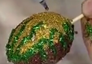 ویدئو :  تزئین تخم مرغ عید