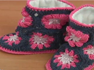 ویدئو :   آموزش قلاب بافی ۲۵ (پونی) (پاپوش دخترانه ۲ از ۲)