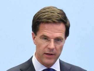 ویدئو :  وقتی نخست وزیر هلند، نظافت چی می شود!