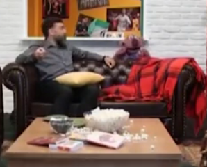 ویدئو :   مزاحمت رامبد برای فوتبال دیدن جناب خان و انصاریان