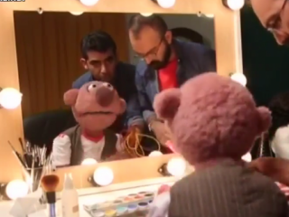 ویدئو :  گیر دادن جناب خان به مدل موی نیمار