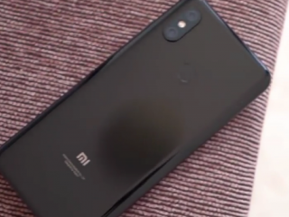 ویدئو :   بررسی موبایل Xiaomi Mi 8 SE