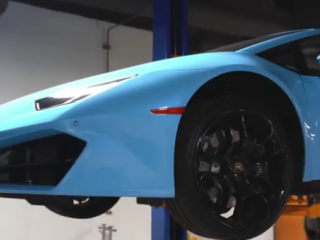 ویدئو :   دردسرهای تعویض روغن موتور لامبورگینی اوراکان