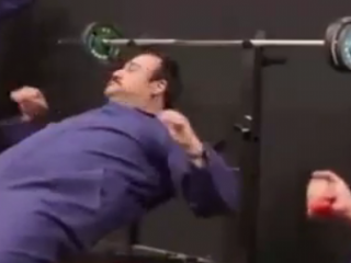 ویدئو :  سریال در حاشیه