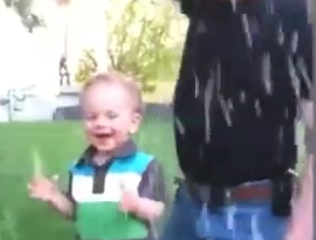 ویدئو :   پدربزرگ ها و نوه ها