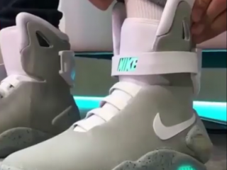 ویدئو :   کفش هوشمند هم از راه رسید!