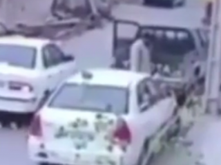 ویدئو :  سرقت وانت با مسلسل در زاهدان