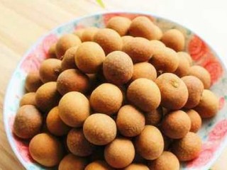 بررسی ویژگیهای بینظیر میوه چشالو
