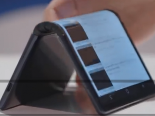 ویدئو :  نخستین موبایل تاشو و خم شونده جهان