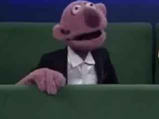 ویدئو :   جناب خان و خجالت کشیدن از دخترا