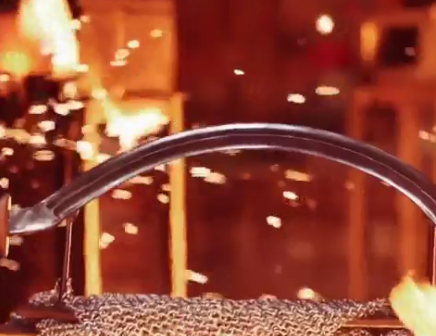 ویدئو : دانلود مستند آهن در آتش با دوبله فارسی