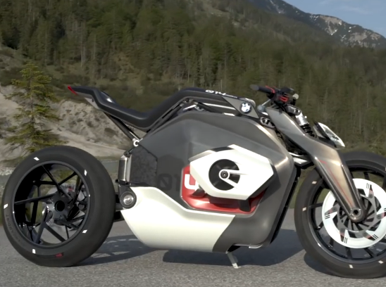 ویدئو :  موتورسیکلت مفهومی برقی بی ام و BMW Vision DC Roadster Concept 2019