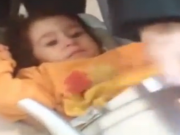 ویدئو :  عملیات نجات کودک از داخل کتری (مطلب)