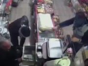 ویدئو :  سرقت مسلحانه از دو سوپرمارکت در غرب تهران (مطلب)