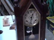 ویدئو :    ساعت چوبی برای خود درست کنید _دی دیل (مطلب)