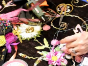 ویدئو :      آموزش گل محمدی هنر روباندوزی توسط خانم اعظم طراوت (مطلب)
