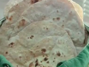 ویدئو :  آموزش آسان پختِ نانِ لواش خانگی (مطلب)