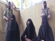 ویدئو :   دستگیری داعشی ها با لباس زنانه (مطلب)