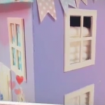 ویدئو :   ساخت خانه عروسکی با مقوا (مطلب)