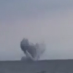 ویدئو :   سقوط هواپیمای جنگنده در مقابل چشمان خانواده خلبان (مطلب)