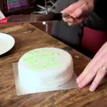 ویدئو :  بریدن کیک به روش علمی (مطلب)