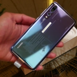 ویدئو :   جعبه گشایی و نگاه اول به موبایل Huawei P20 Pro (مطلب)