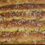 ویدئو :   طرز تهیه نان بربری در منزل دقیقا مثل بربری نانوایی (مطلب)