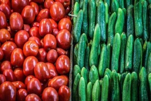 مضرات خوردن گوجه و خیار با هم چیست؟ (مطلب)