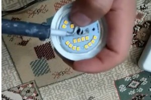 ویدئو:   تعمیر لامپ ال ای دی در منزل