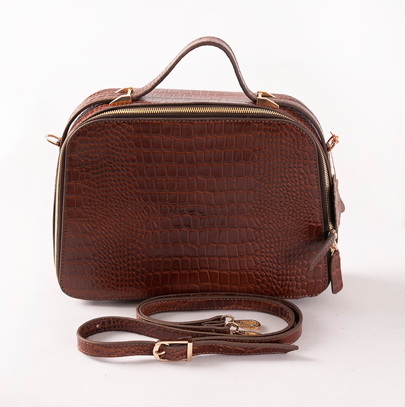 کیف دوشی زنانه چرمین مدل الیزا