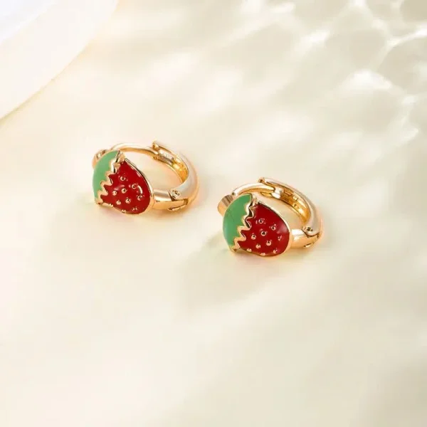 گوشواره زنانه ژوپینگ مدل توت فرنگی