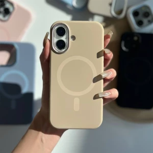 خرید قاب سیلیکونی مگ سیف آیفون 17 موتورال