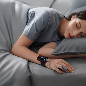 پالس اکسیمتر مچی هوشمند