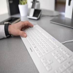 کیبورد با سیم کم صدای کامپیوتر چری