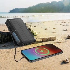 پاوربانک خورشیدی و چراغ قوه پاورولوژی همراه با کابل