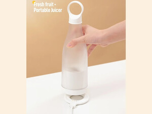 بلندر قابل حمل شارژی 450 میلی لیتر Fresh Fruit Portable Juicer 233