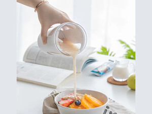 شیکر ورزشی شارژی 650 میلی لیتر EQURA Automatic Mixing Cup EQURA-02