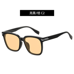 ارزانترین عینک محافظ در برابر اشعه ماوراء بنفش